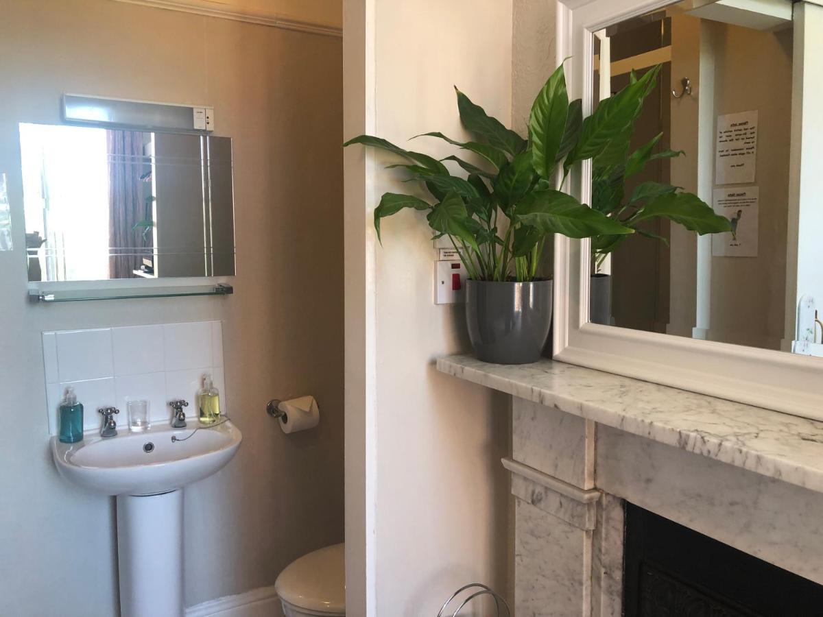 Large Single Room