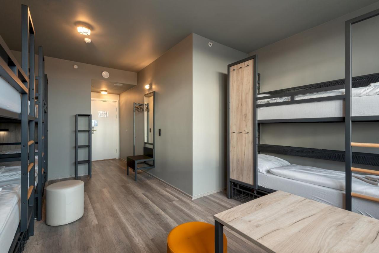 Bed 6-Bed Dormitory Room