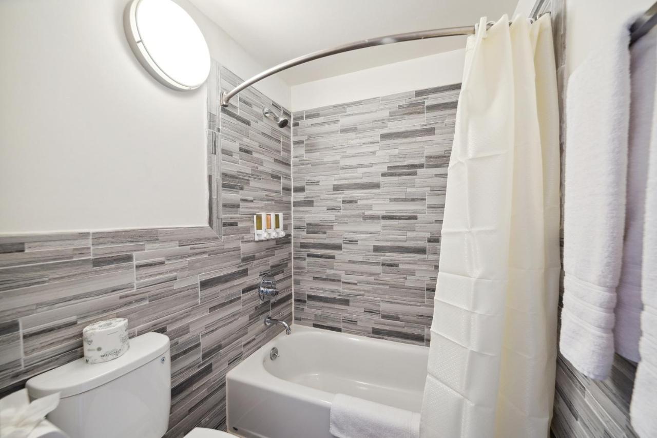 Queen Room View