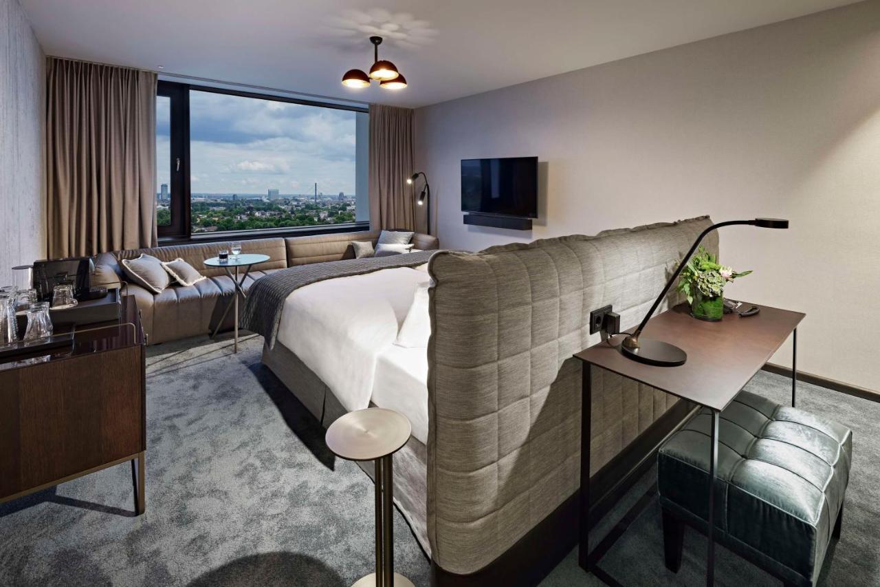 Premium King Room