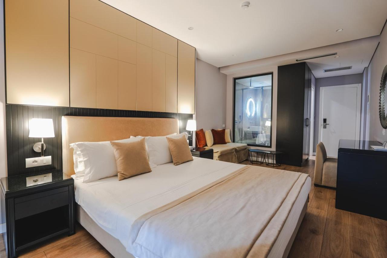 King Suite Sea View