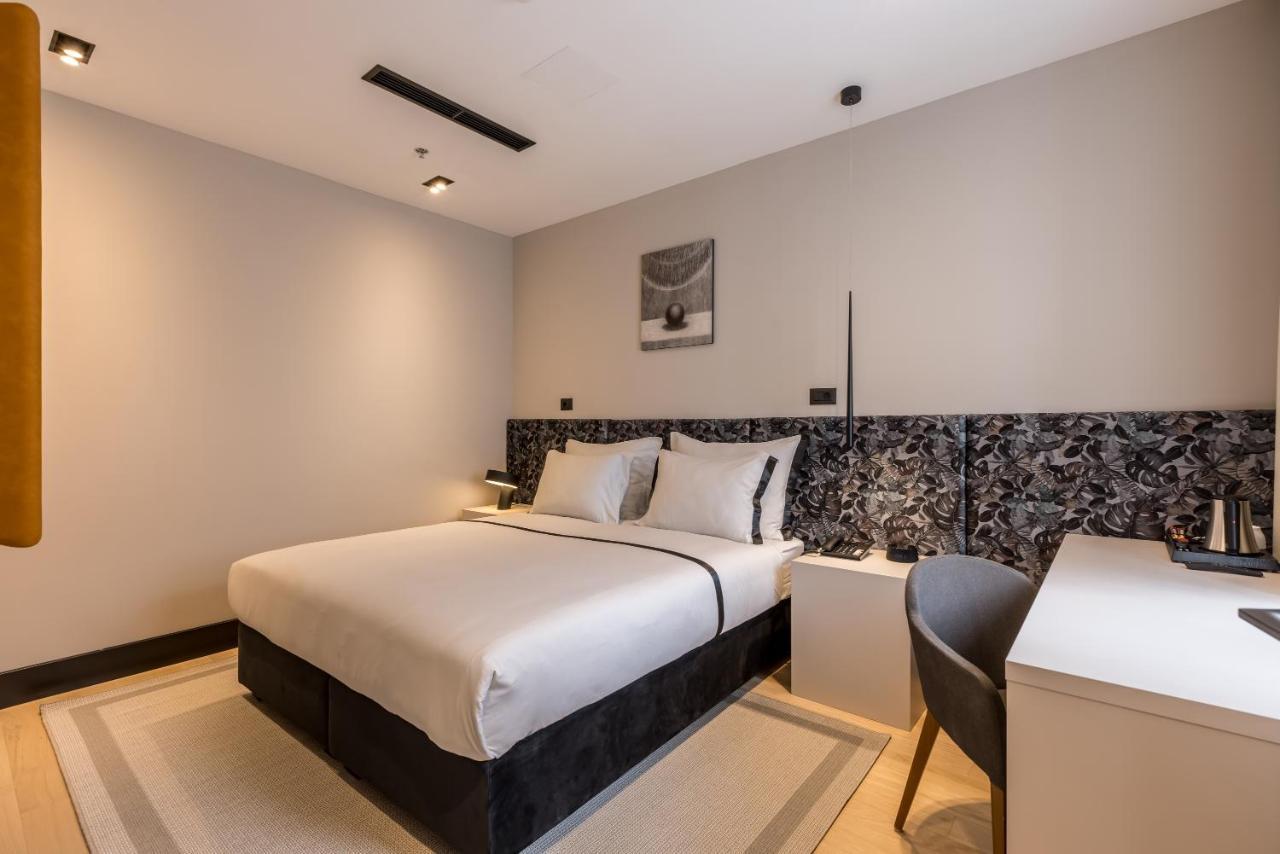 Junior Suite,1420989144:JPEG