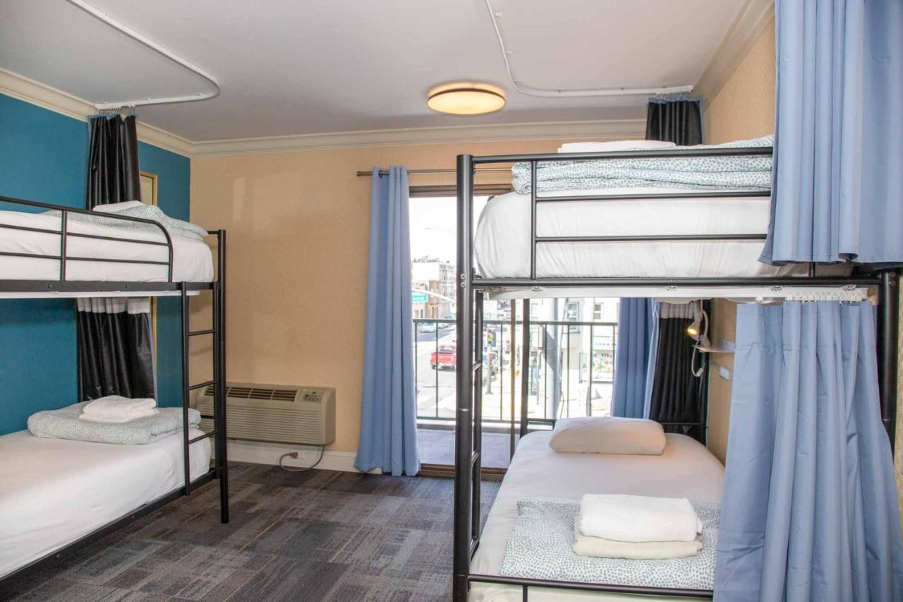 Bed 6-Bed Female Dormitory Room