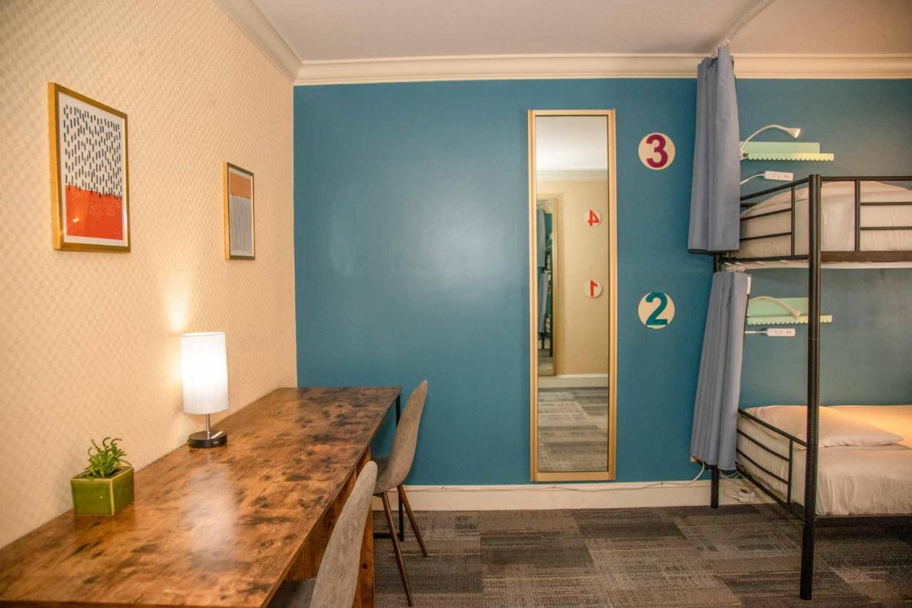 Bed 4-Bed Female Dormitory Room