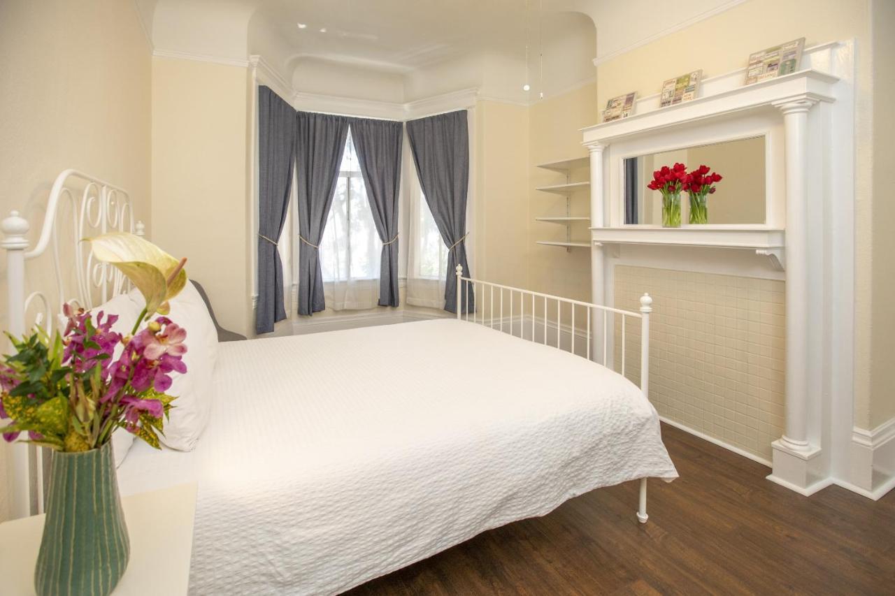 Habitación con baño compartido - Cama grande