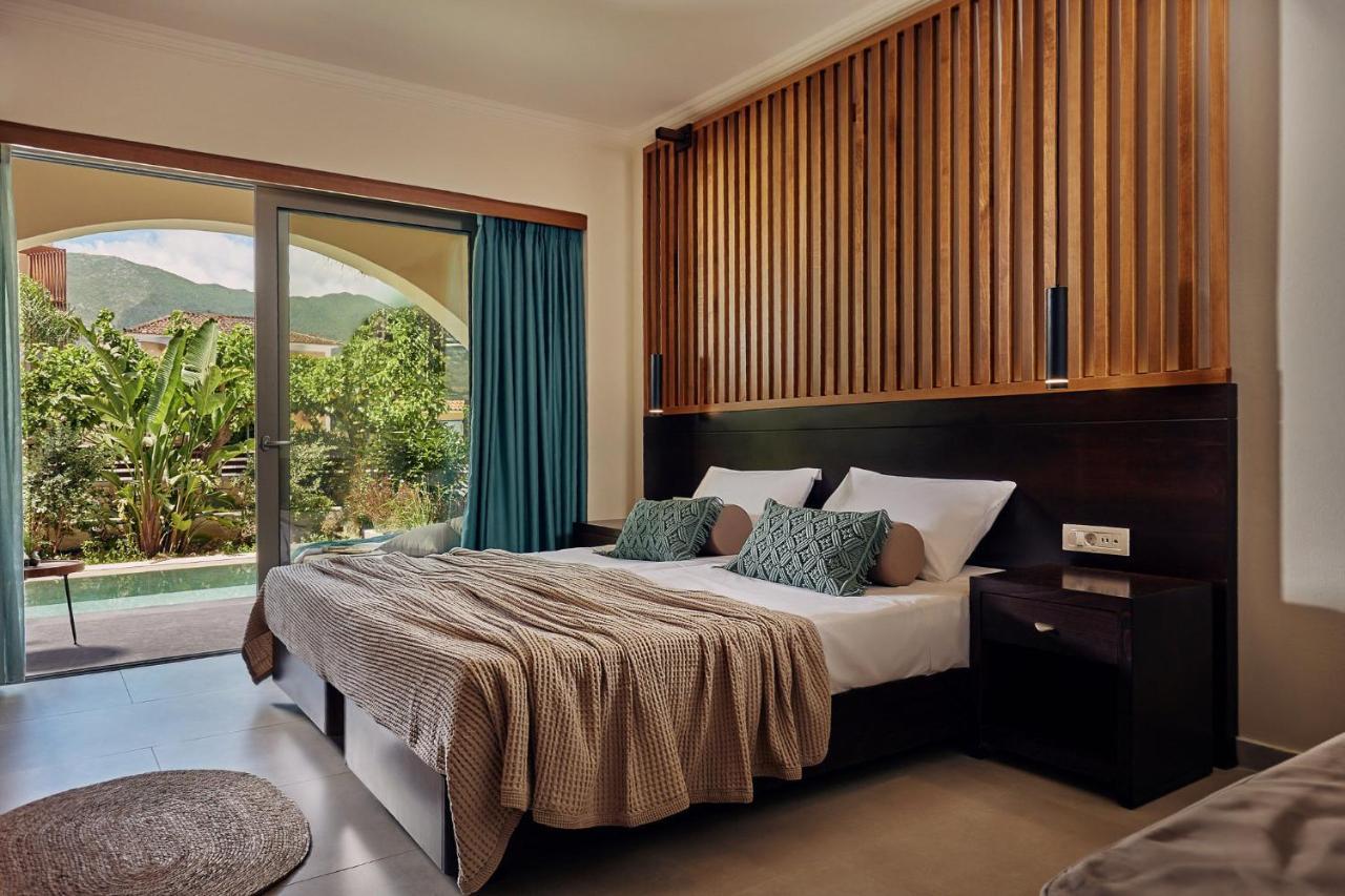 Deluxe Double or Twin Room Pool Access