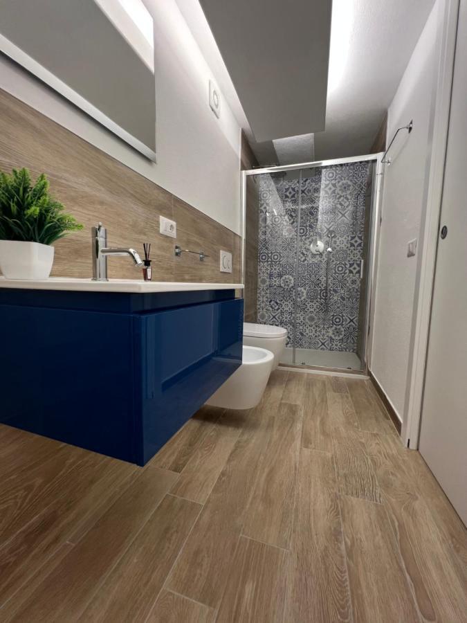 Double or Twin Room Private Bathroom