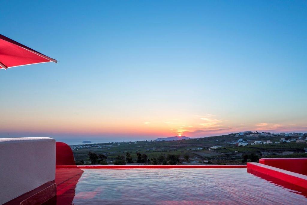 Superior Pool Suite