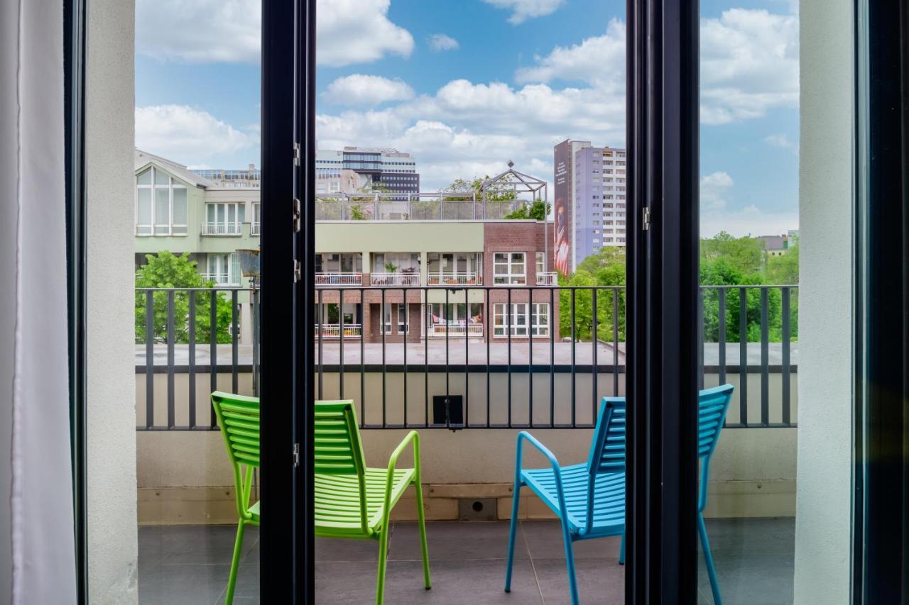 Superior Queen Room Balcony