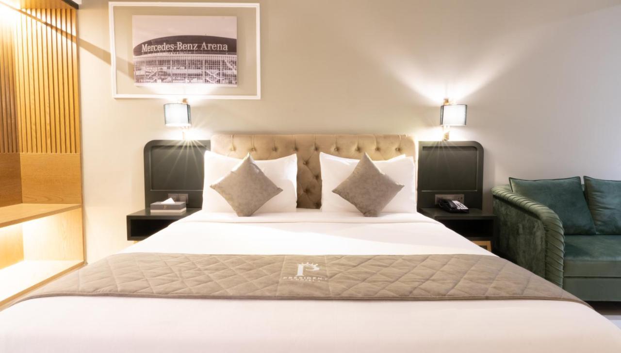 Executive Suite