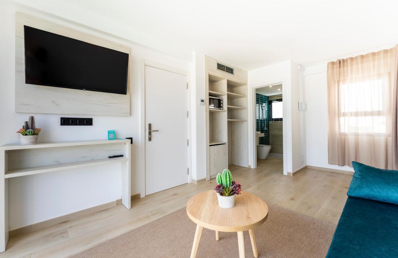 Double Room,1556111923:JPEG