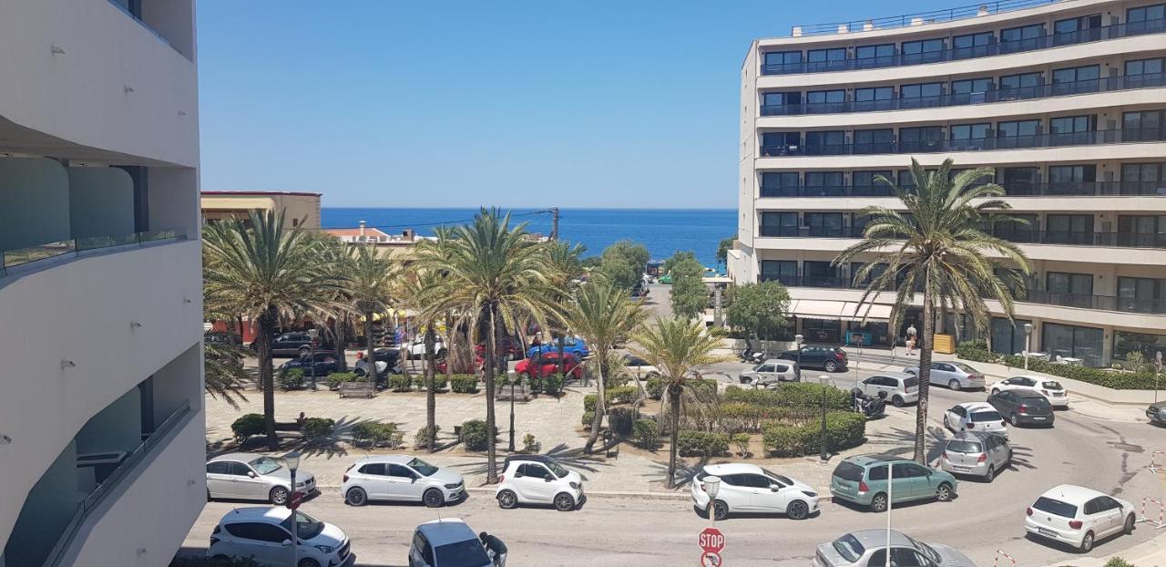 Double or Twin Room Partial Sea View