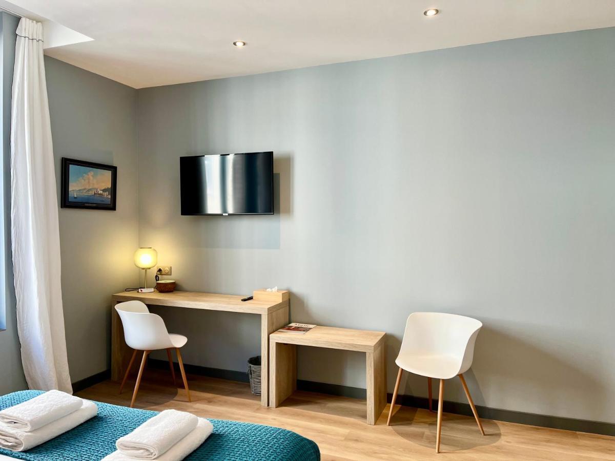 Double Room Private Bathroom