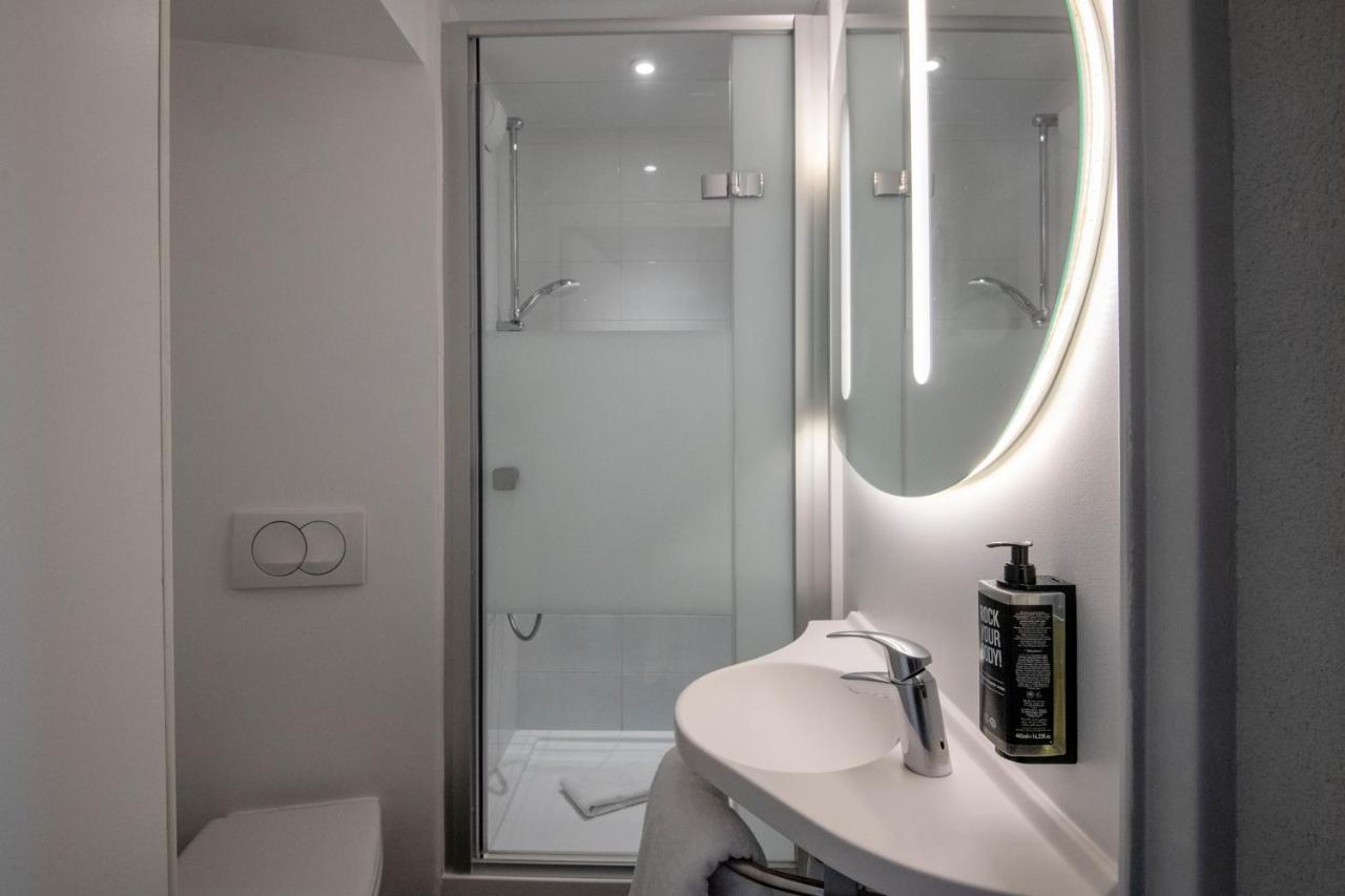 Standard Twin Room,1555263265:JPEG