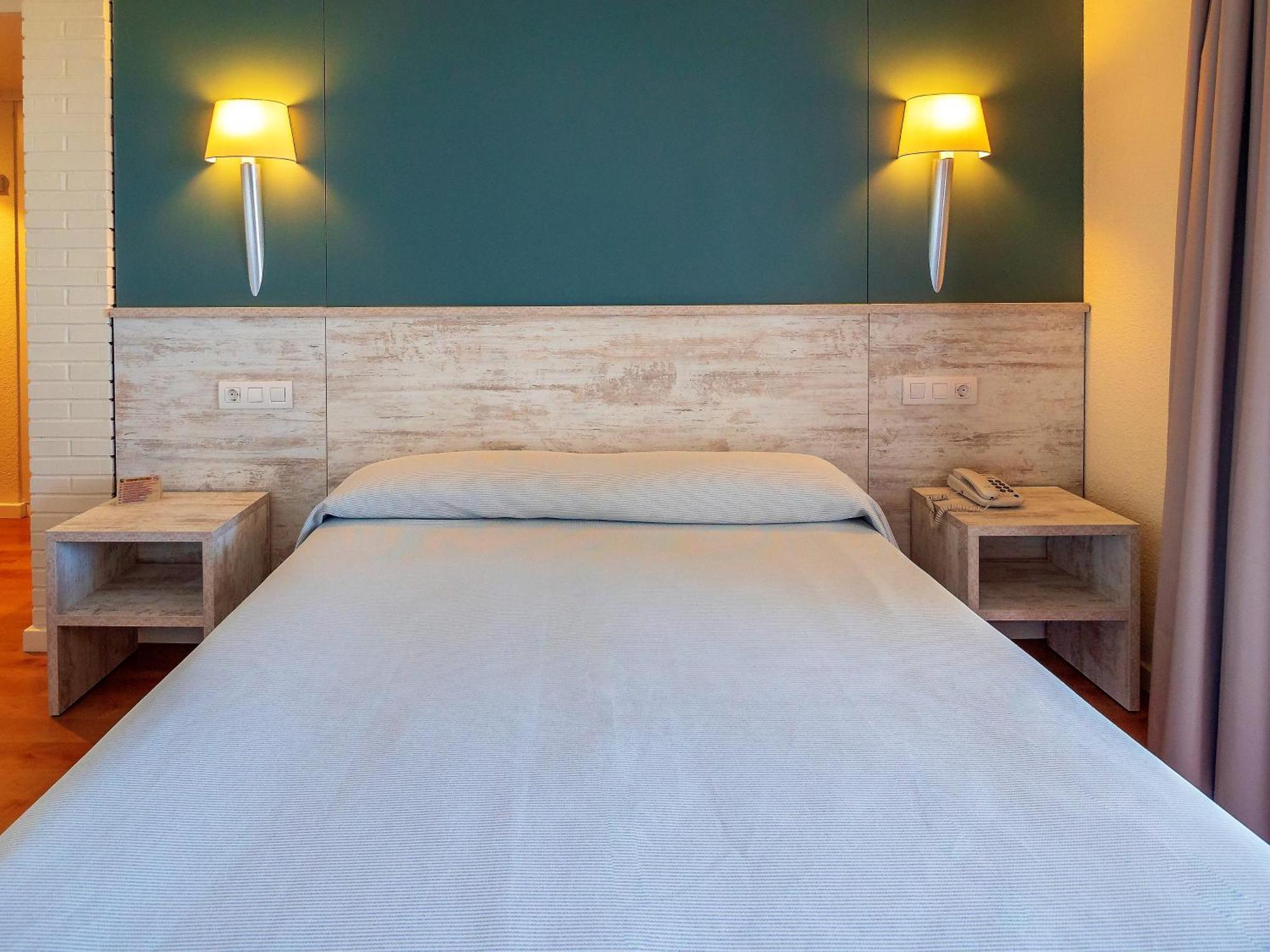 Triple Room (2 Adults + 1 Child)