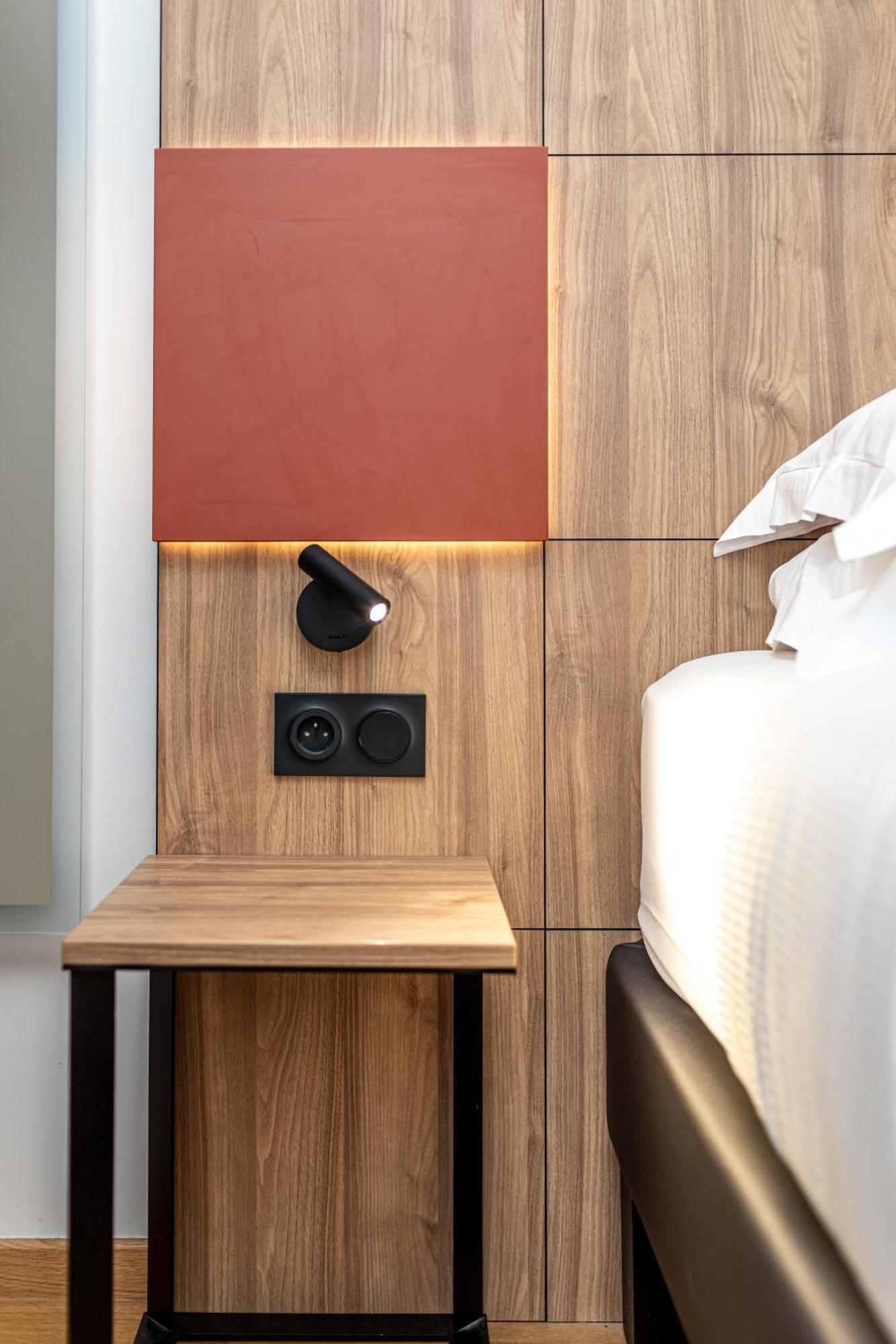 Classic Comfort Room