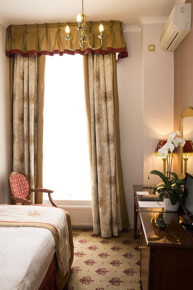 Superior Single Room