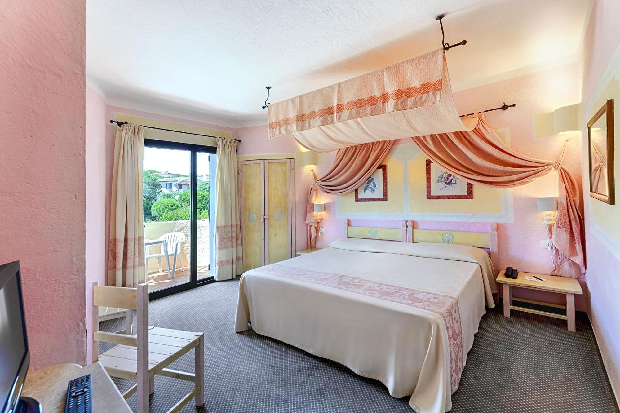 Double or Twin Room,943473715:JPEG