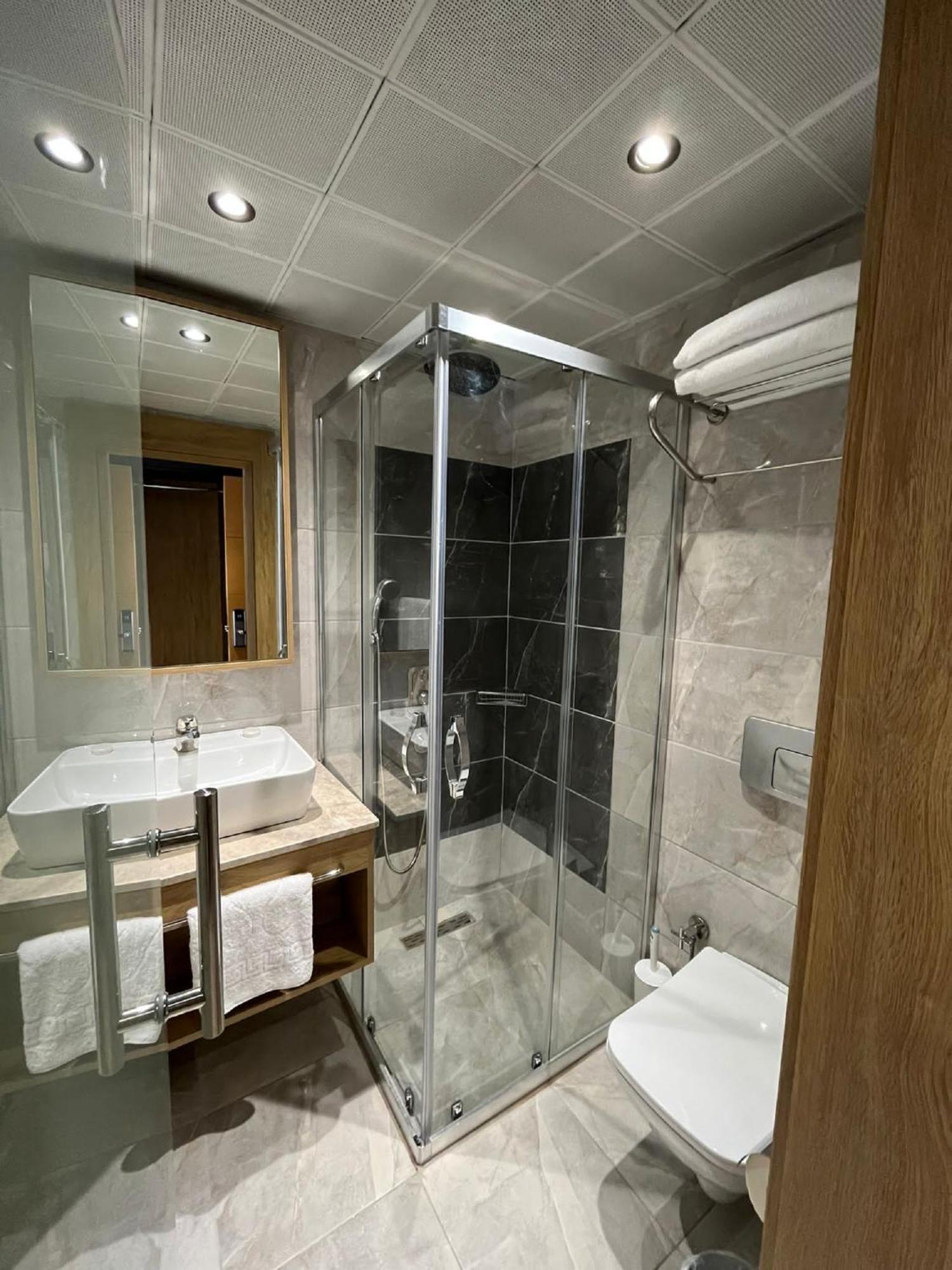 Economy Double or Twin Room