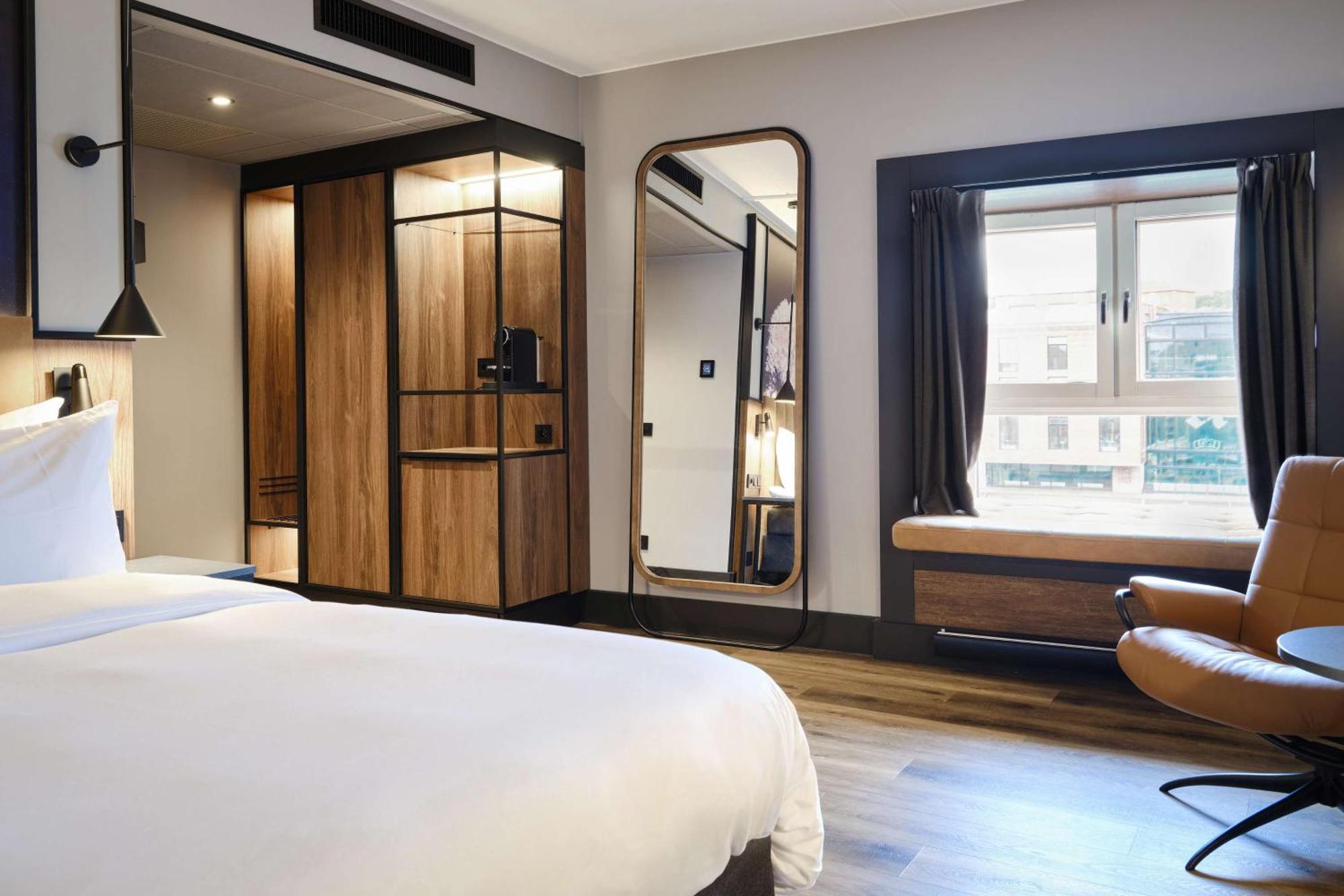 Net Zero Superior Room River View