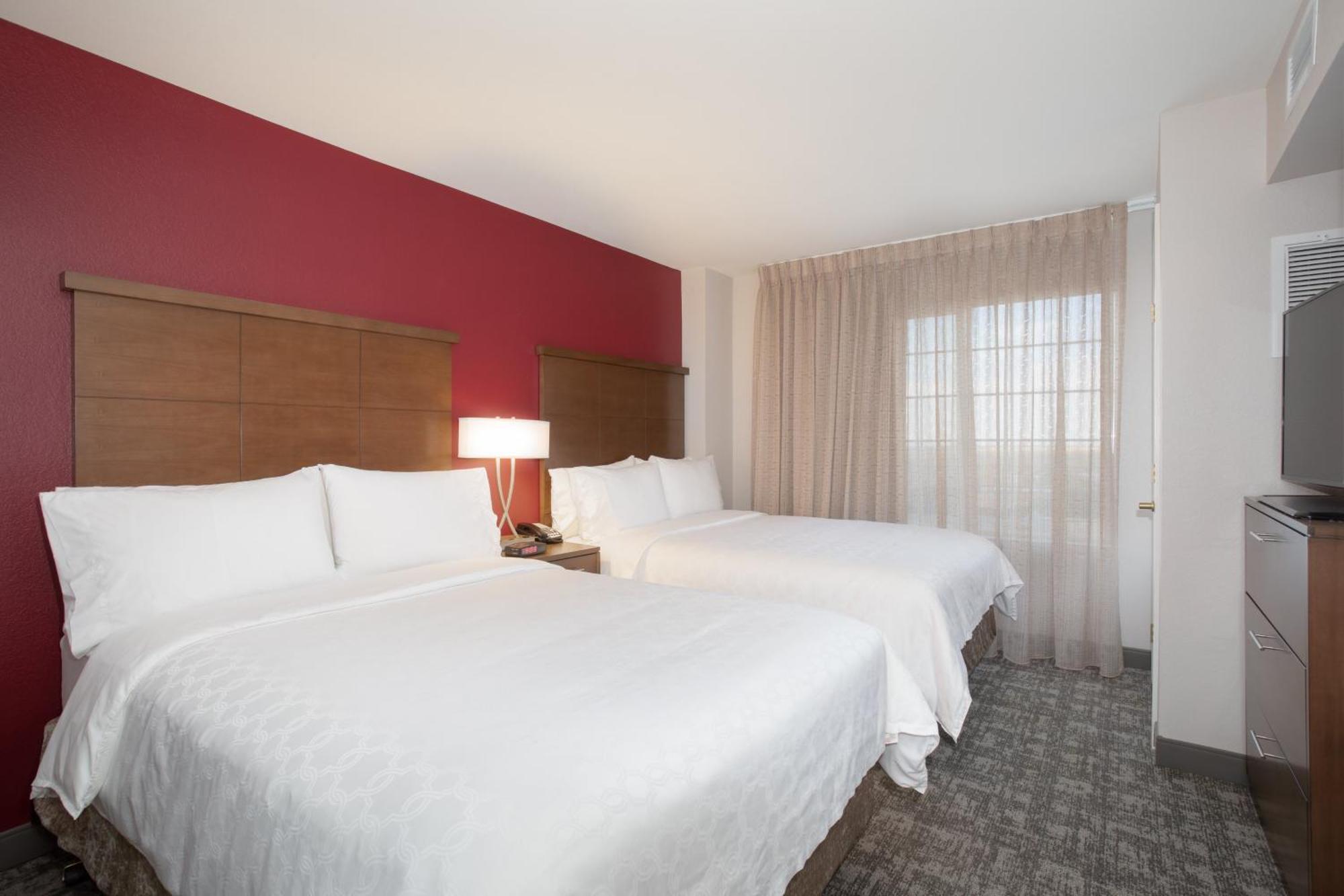 One-Bedroom Suite Two Double Beds