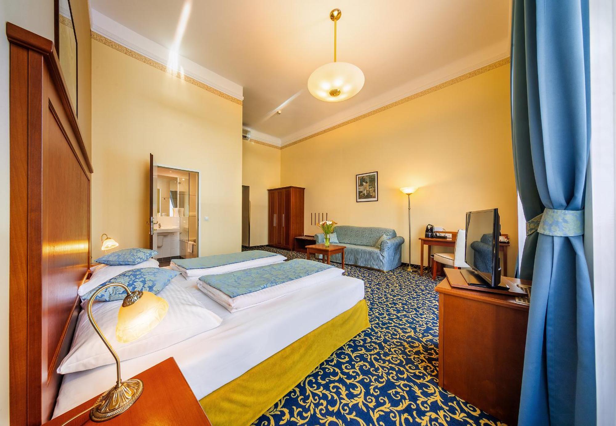 Junior Suite,1434221620:JPEG