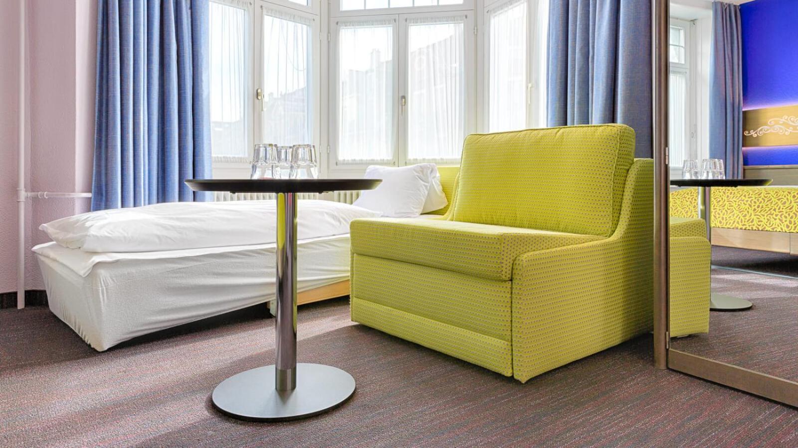 Standard Triple Room,1434303094:JPEG