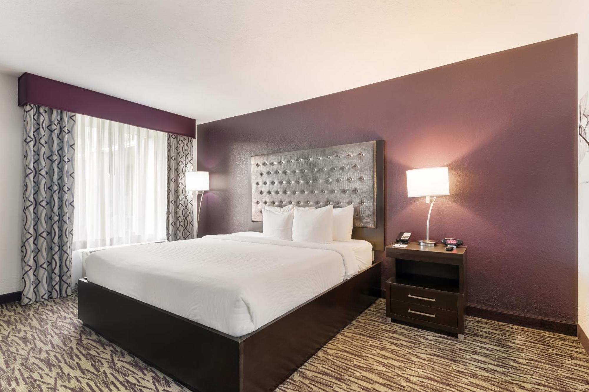 King Room No Resort Fee