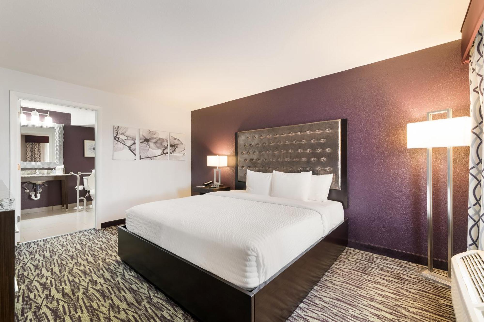 Quarto King com Duche para Pessoas com Mobilidade Condicionada - Acessível a Pessoas com Mobilidade Condicionada (Sem Taxa de Resort)