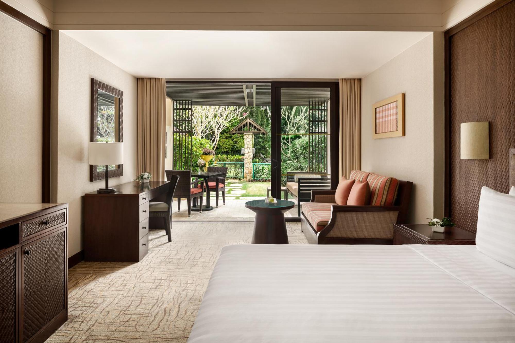 Deluxe Double Room Rasa Wing
