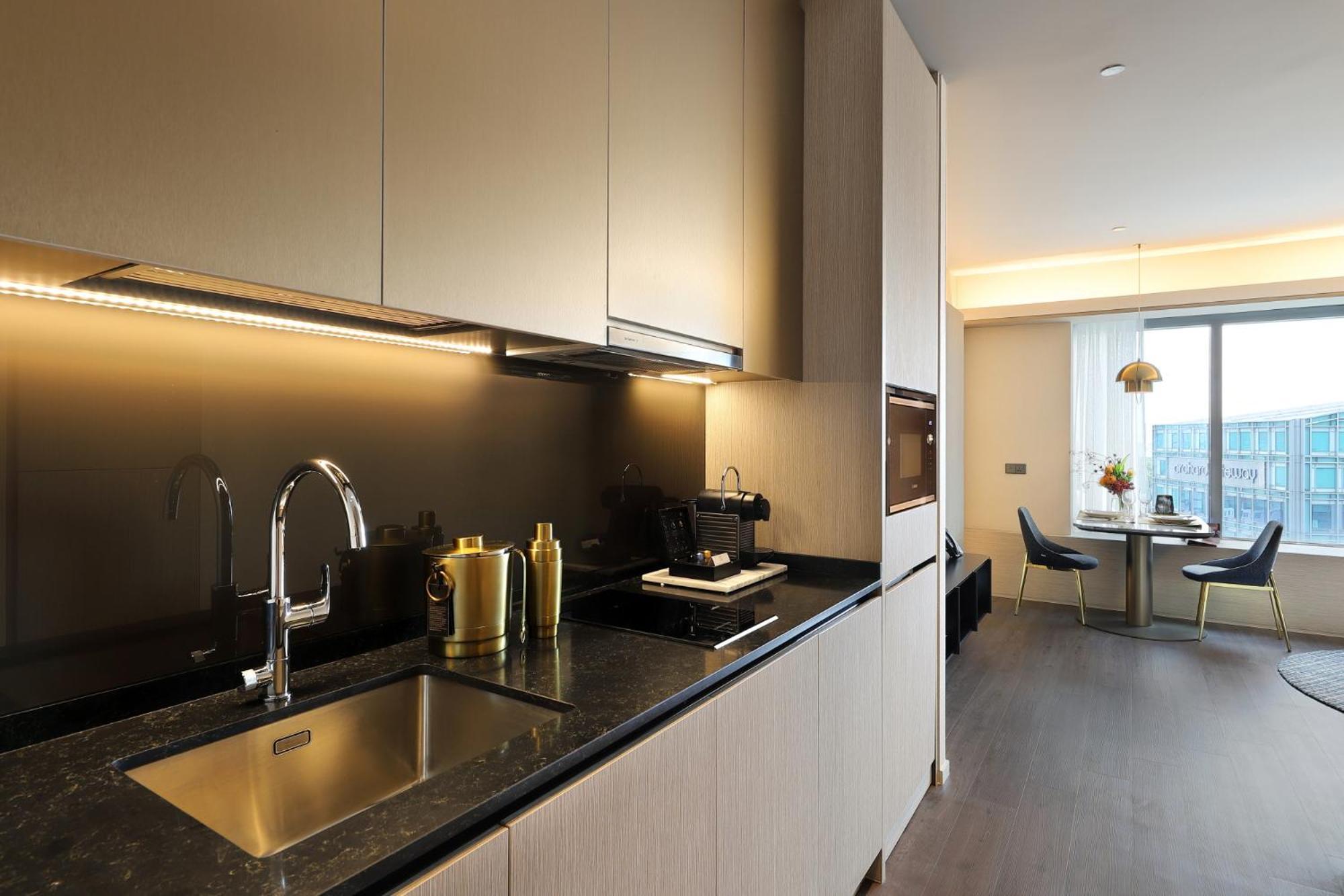 One-Bedroom Premium Suite