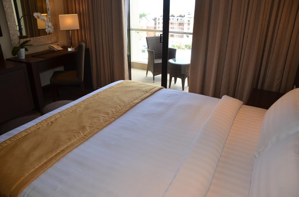 Deluxe King Room,143746823:JPEG
