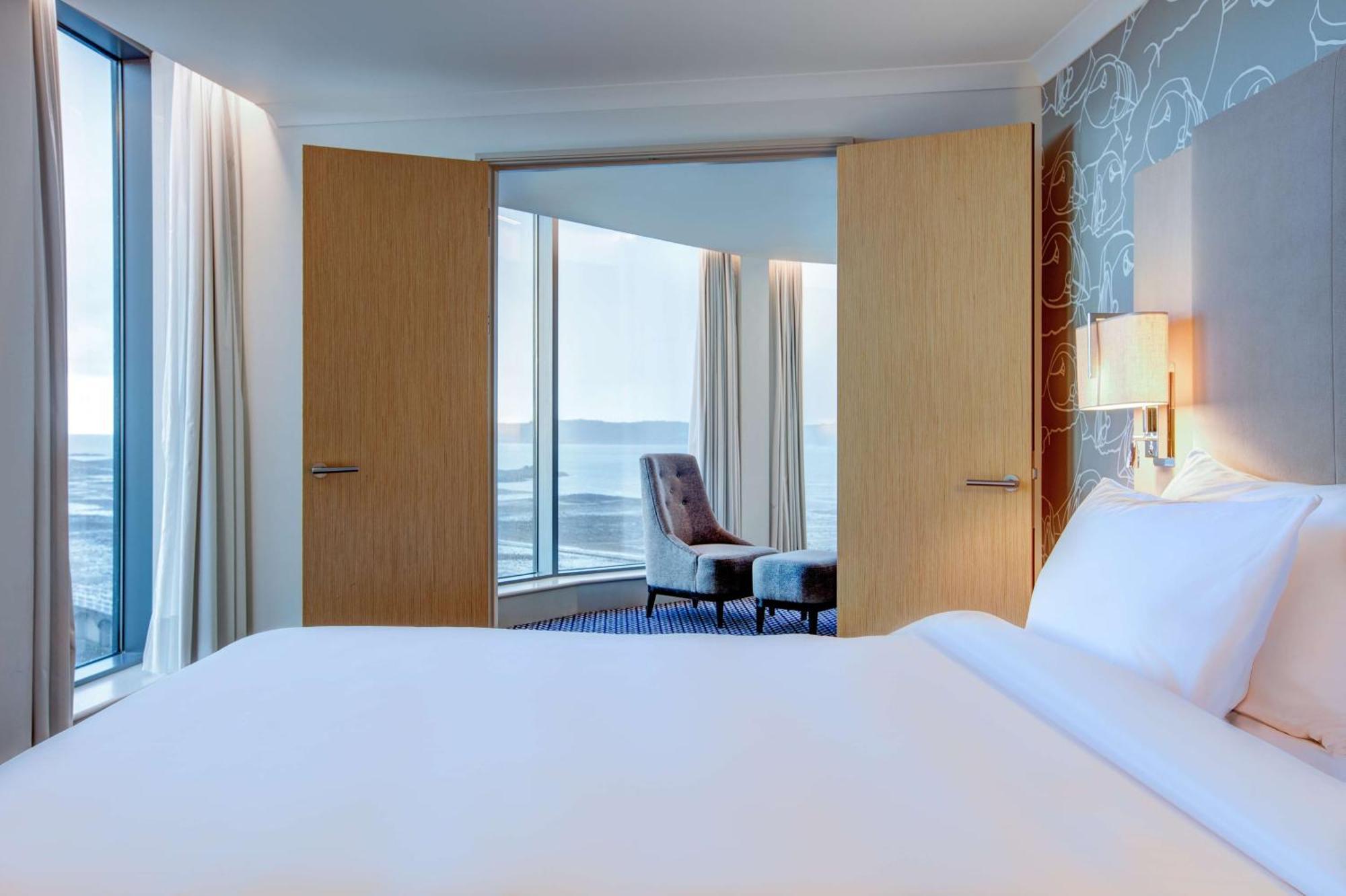 Panoramic Suite Marina View