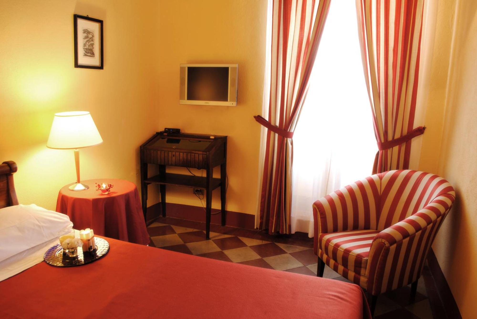 Classic Double Room