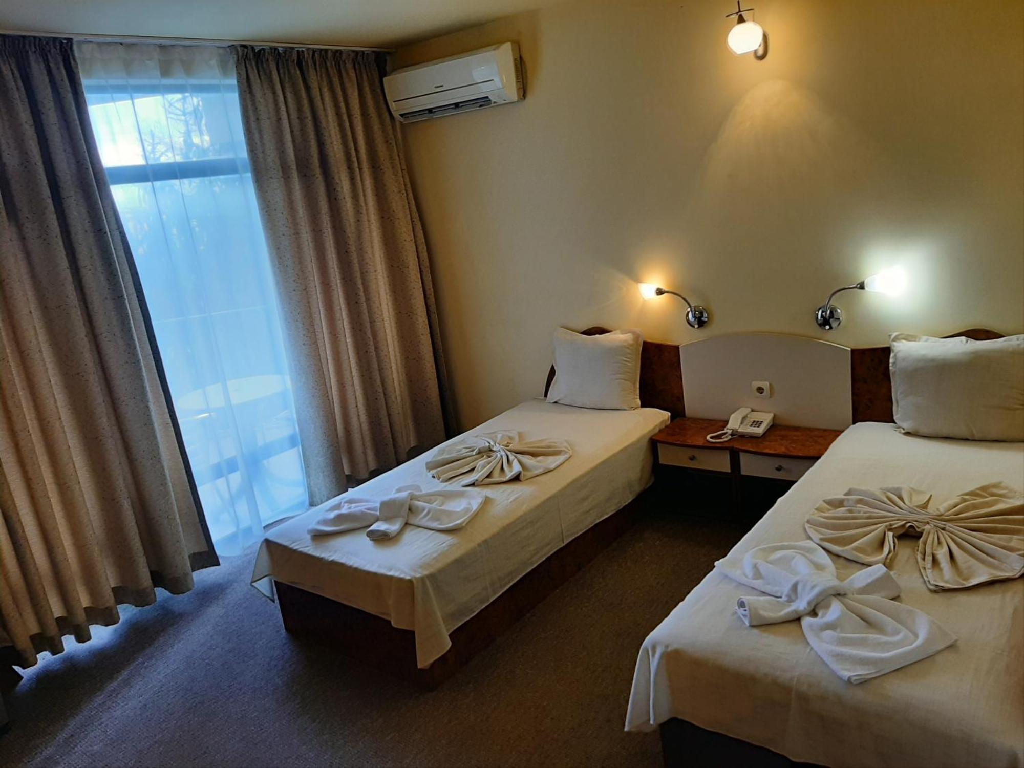 Twin Room Extra Bed