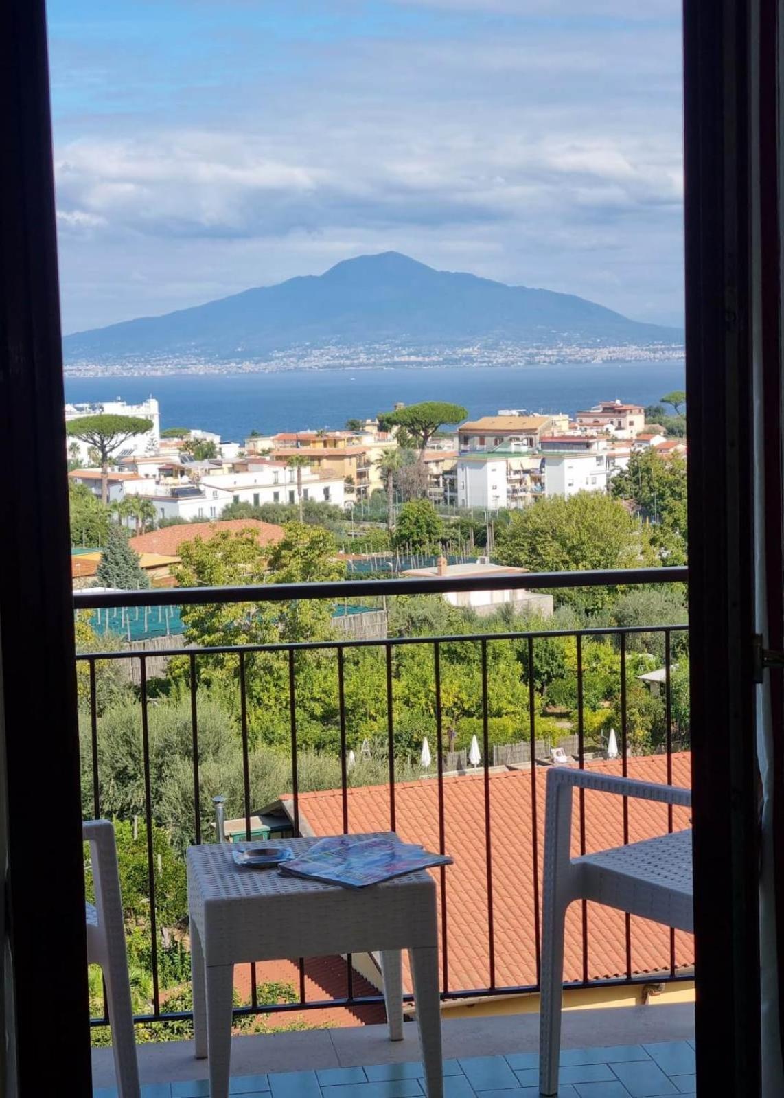 Double or Twin Room Sea View