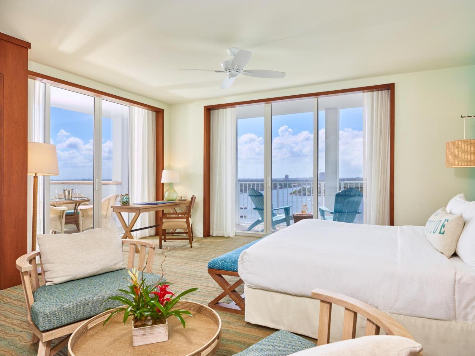 Junior Suite met Kingsize Bed -Uitzicht op Kust