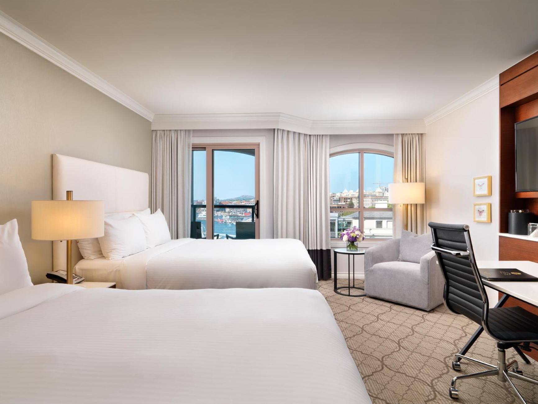 Signature Zimmer mit Hafenblick und 2 Queensize-Betten