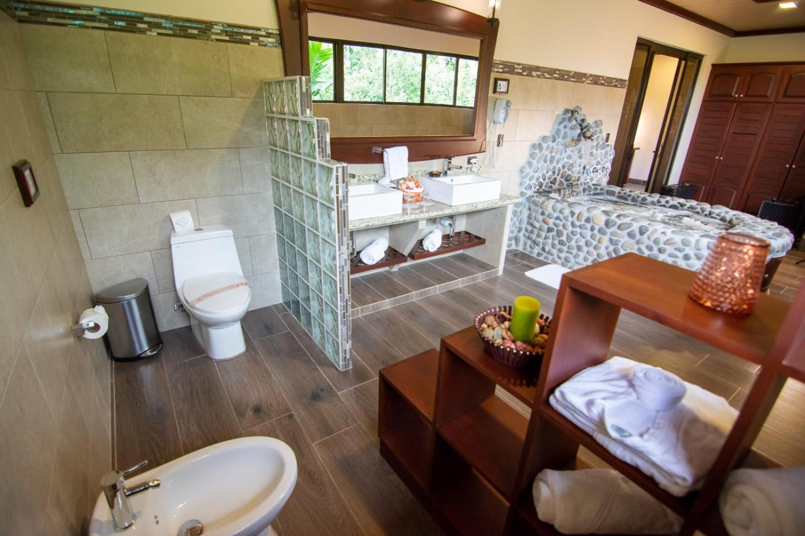 Master Suite Volcano View