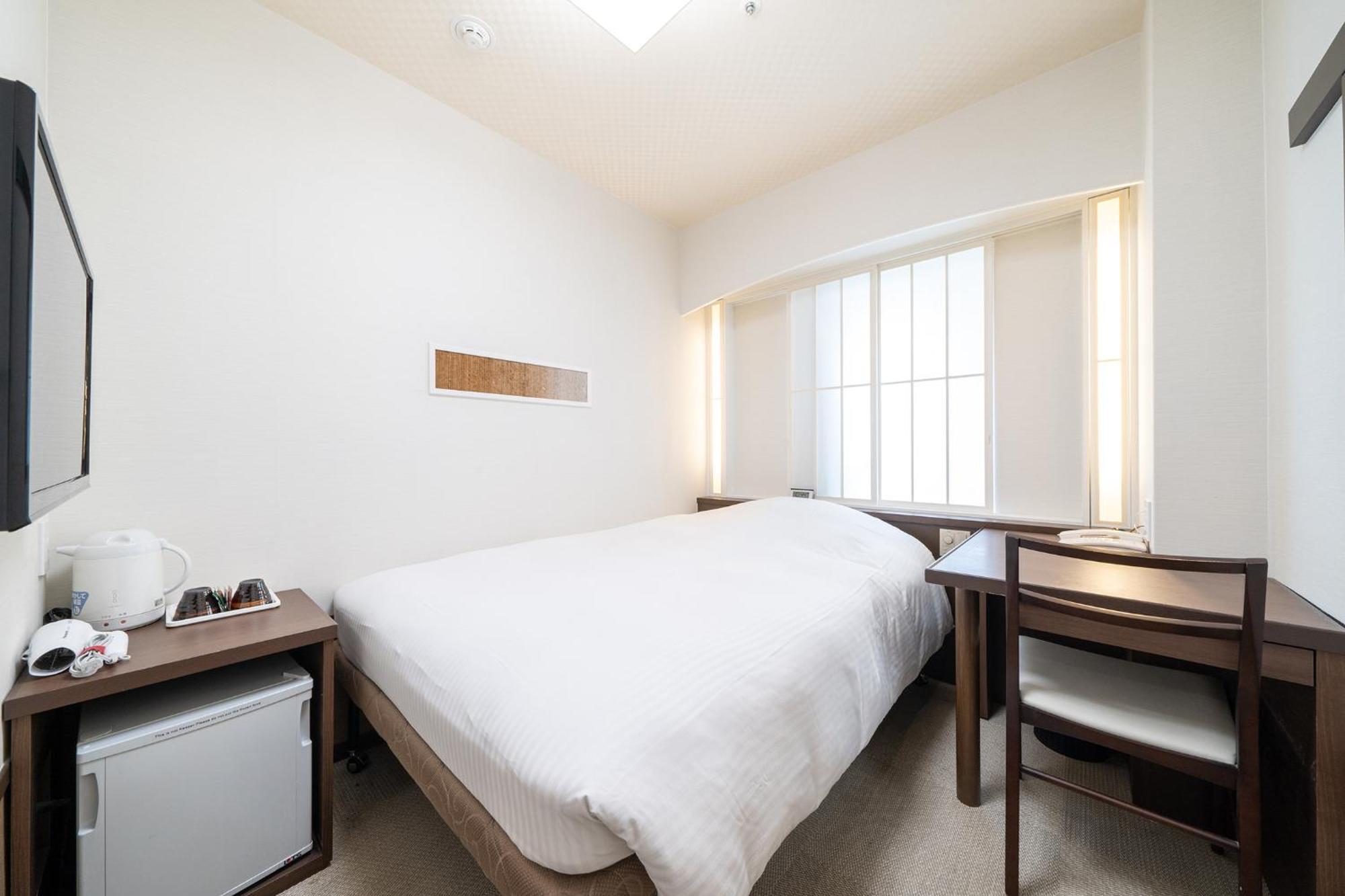 Single Room Main Building Non-Smoking No Cleaning