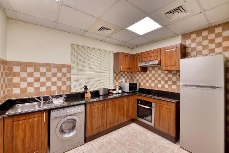 Deluxe One-Bedroom Apartment Beach Transfer