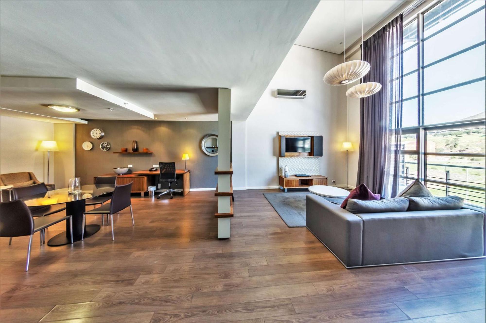King Suite Loft,1548679420:JPEG
