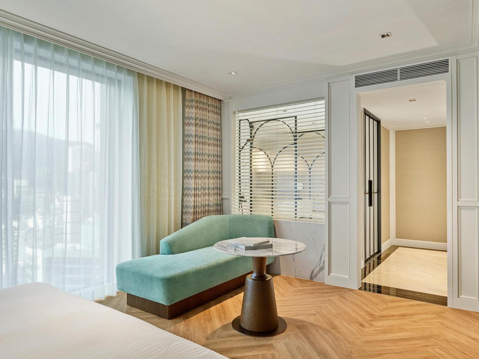Superior Double Room City View