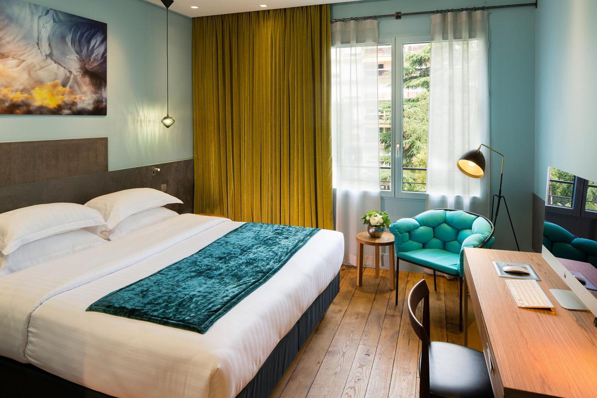 Deluxe Double Room Garden View