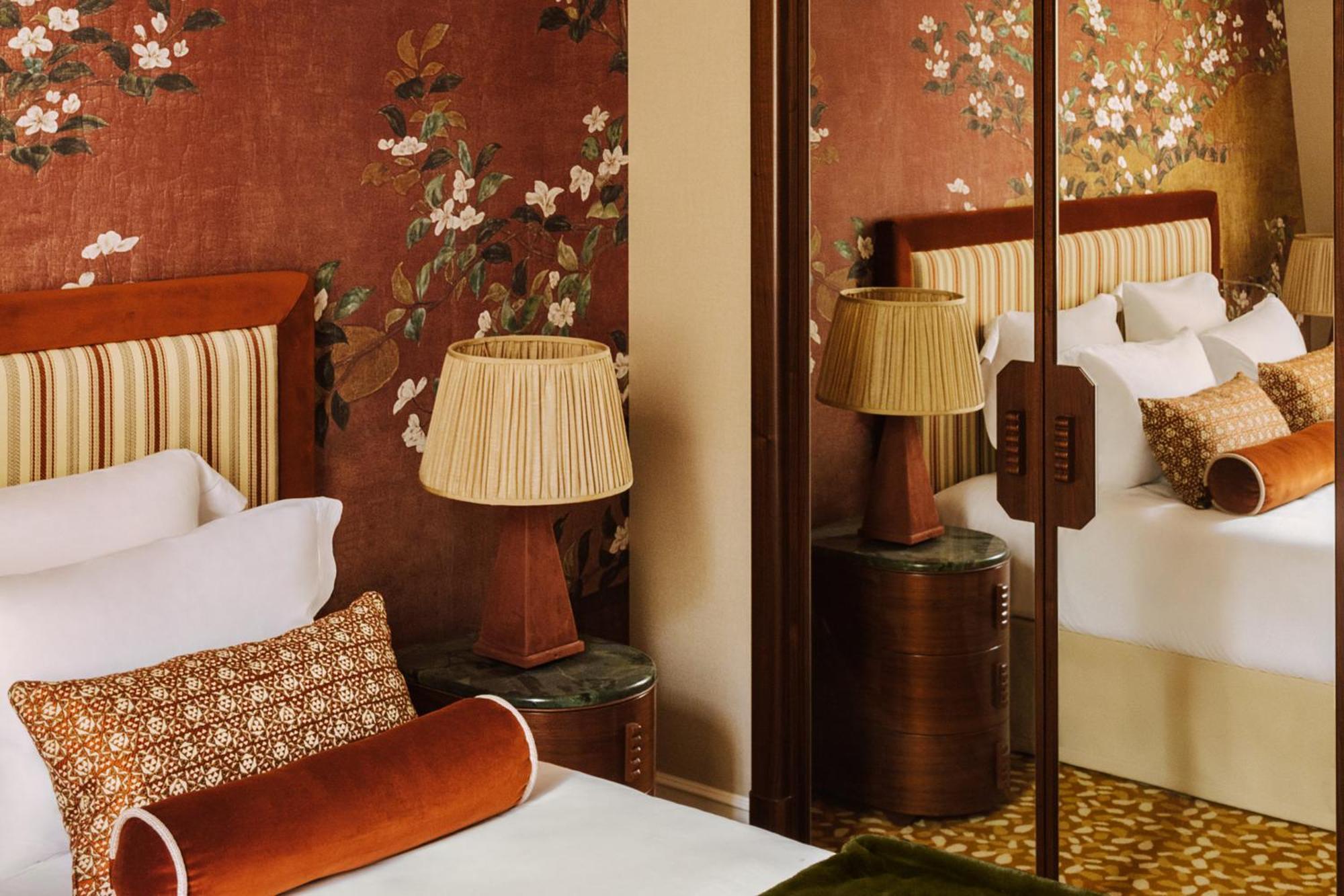 Boudoir room