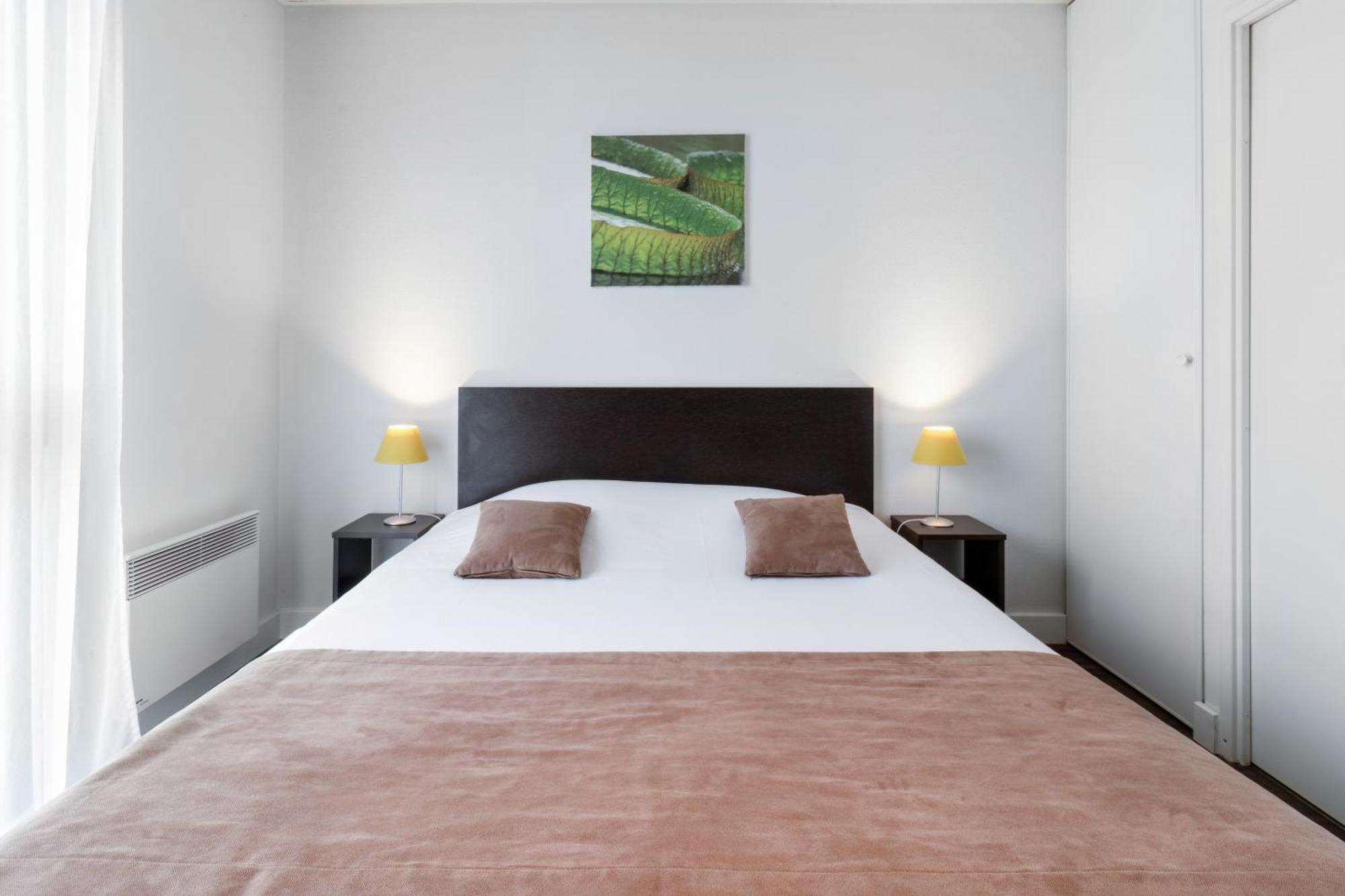 Studio Double Bed