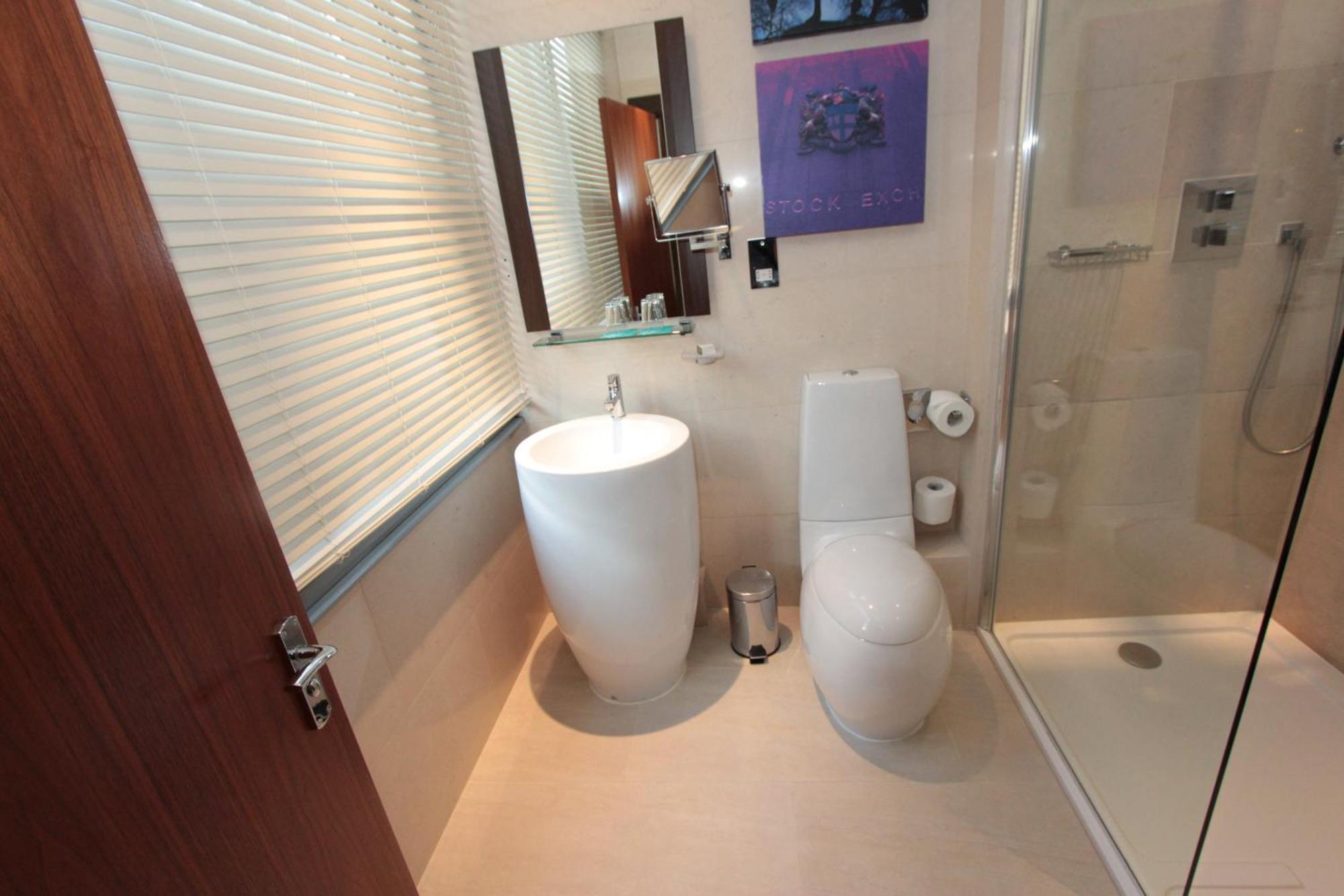 Premium King Room