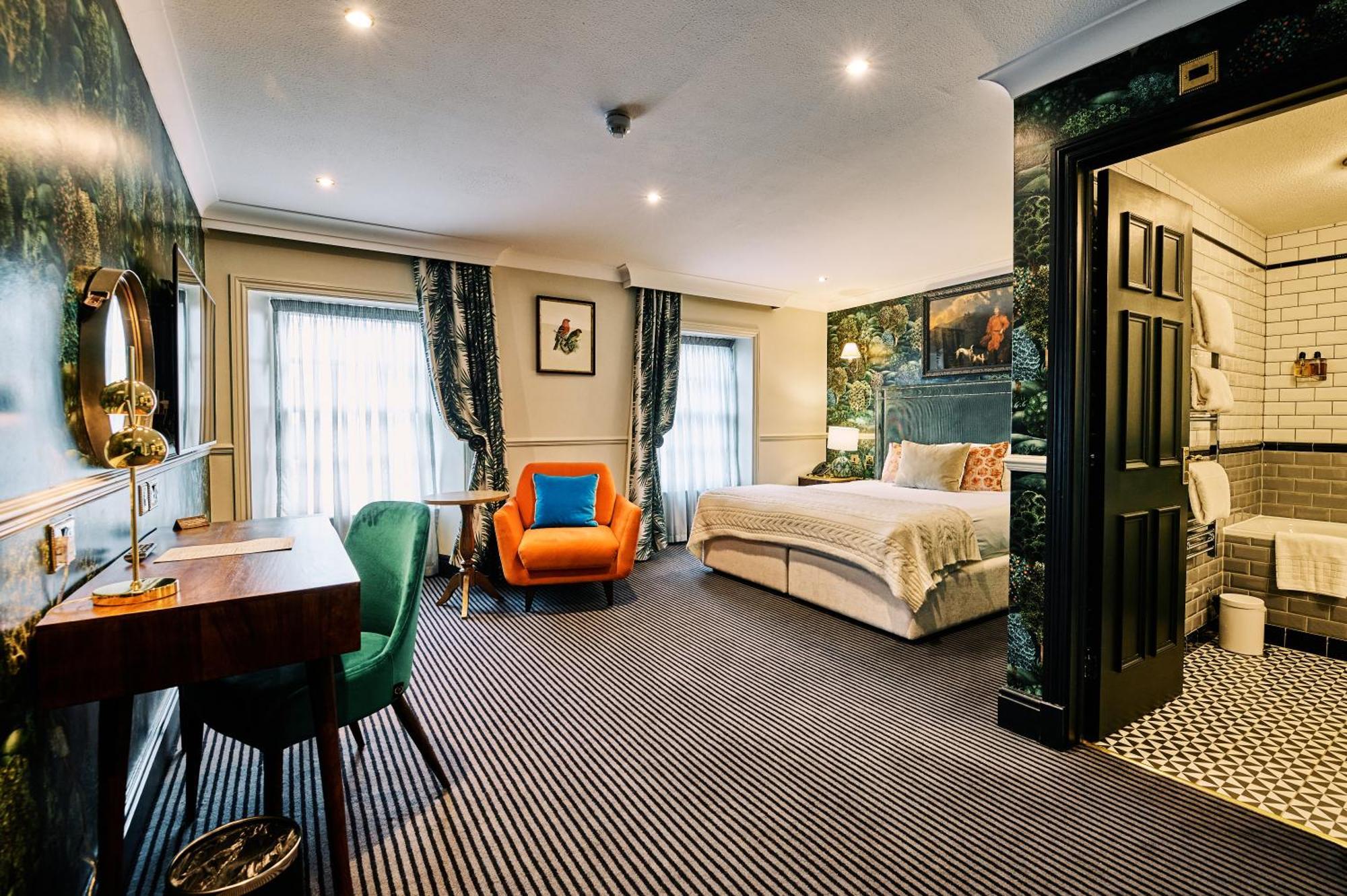 Deluxe King Room