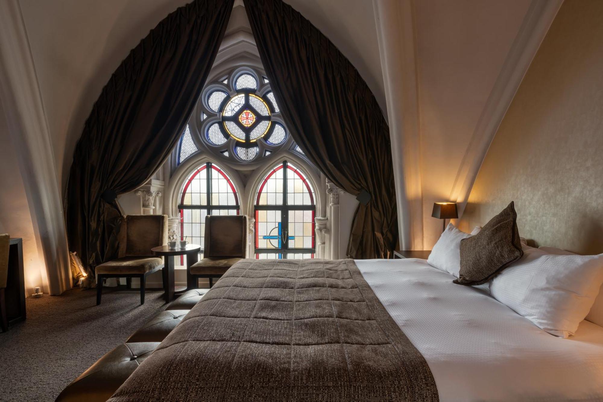 Deluxe Double Room Church area