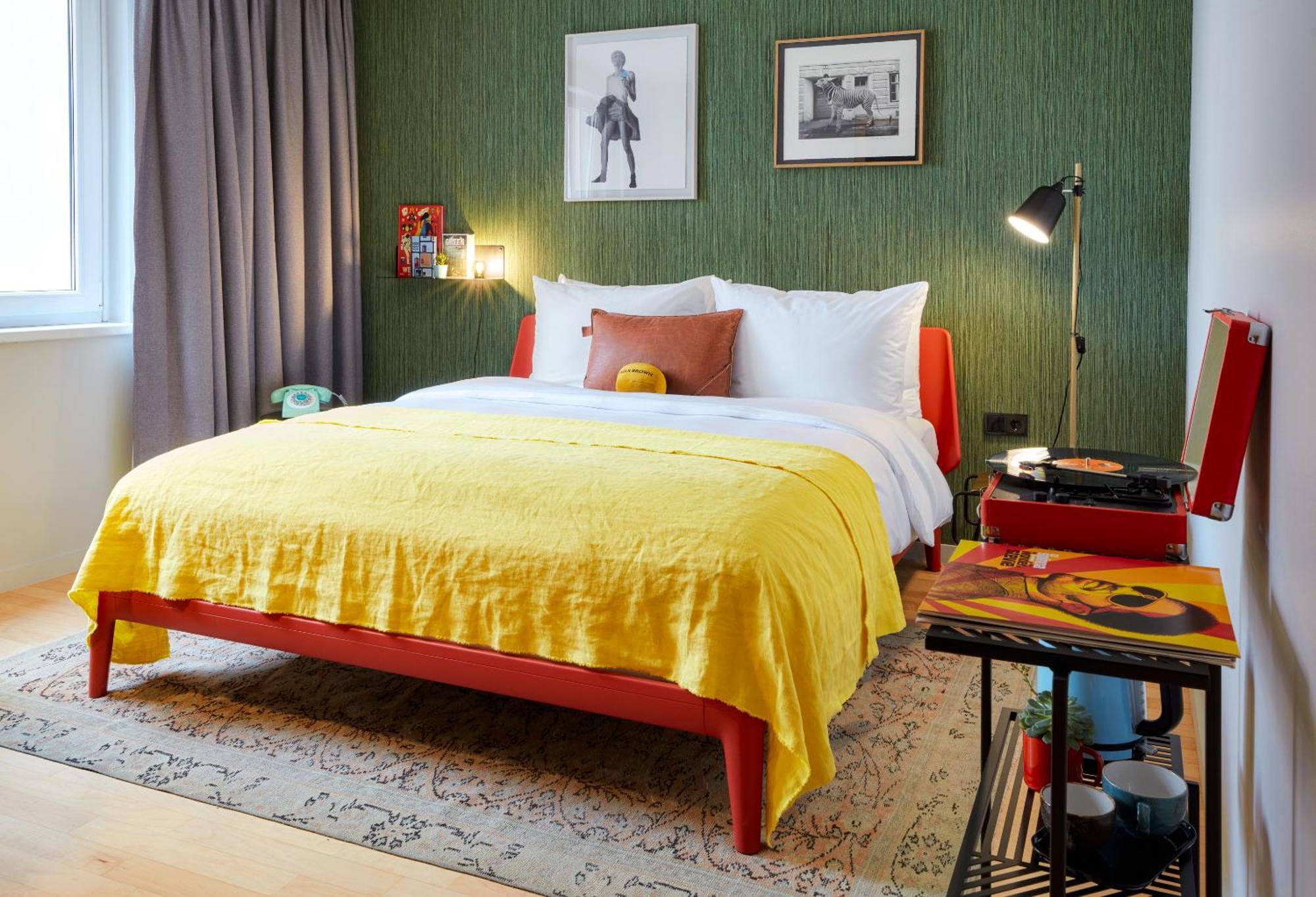 Medium Double Room,1448854315:JPEG